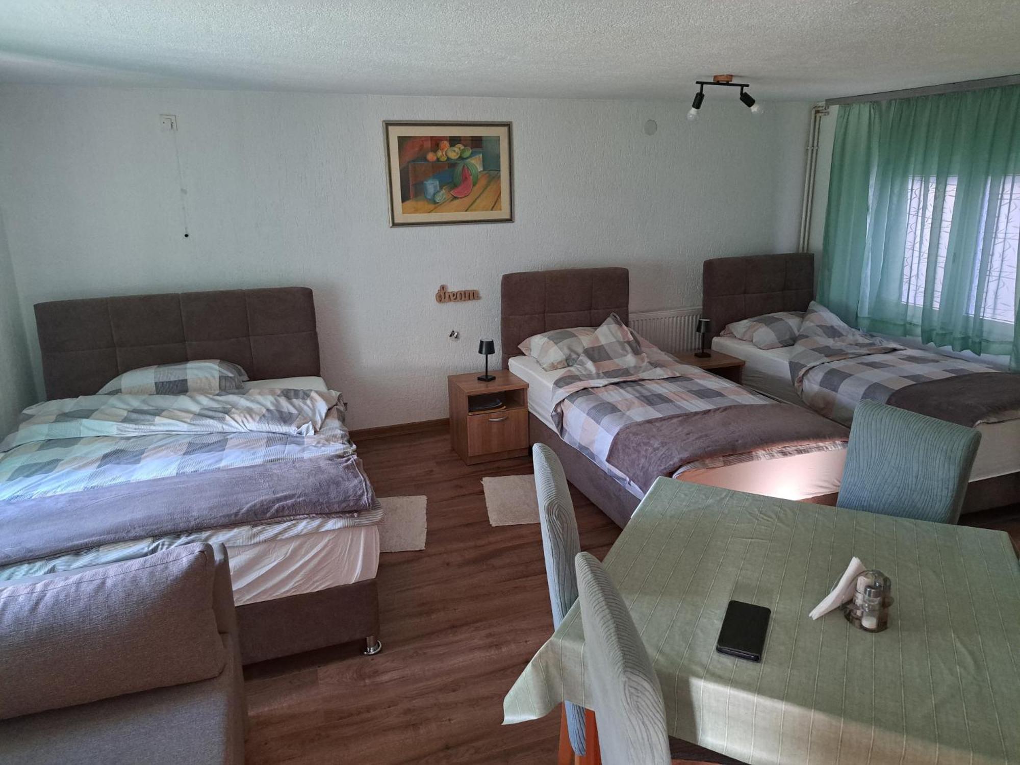 Studio Apartmani "Stimac" Garesnica ภายนอก รูปภาพ
