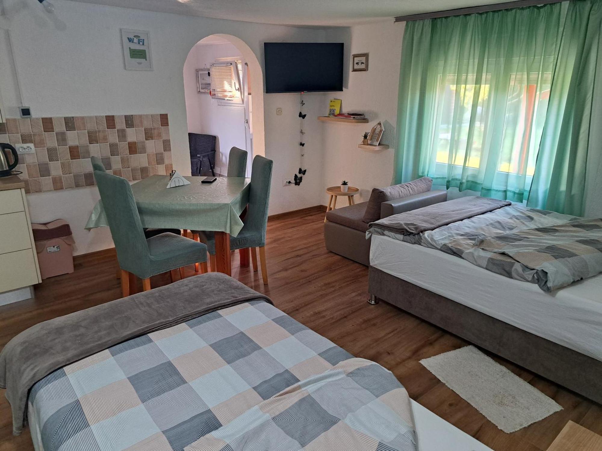 Studio Apartmani "Stimac" Garesnica ภายนอก รูปภาพ