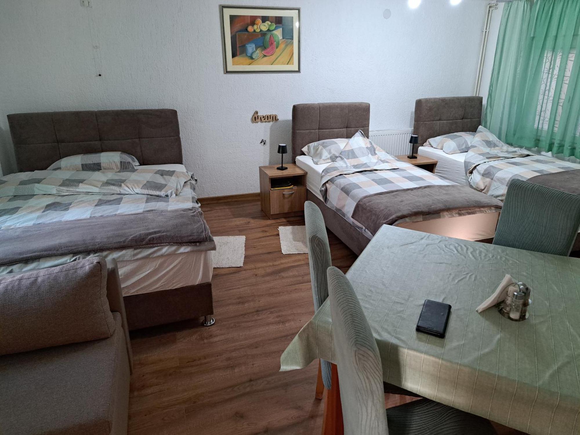 Studio Apartmani "Stimac" Garesnica ภายนอก รูปภาพ