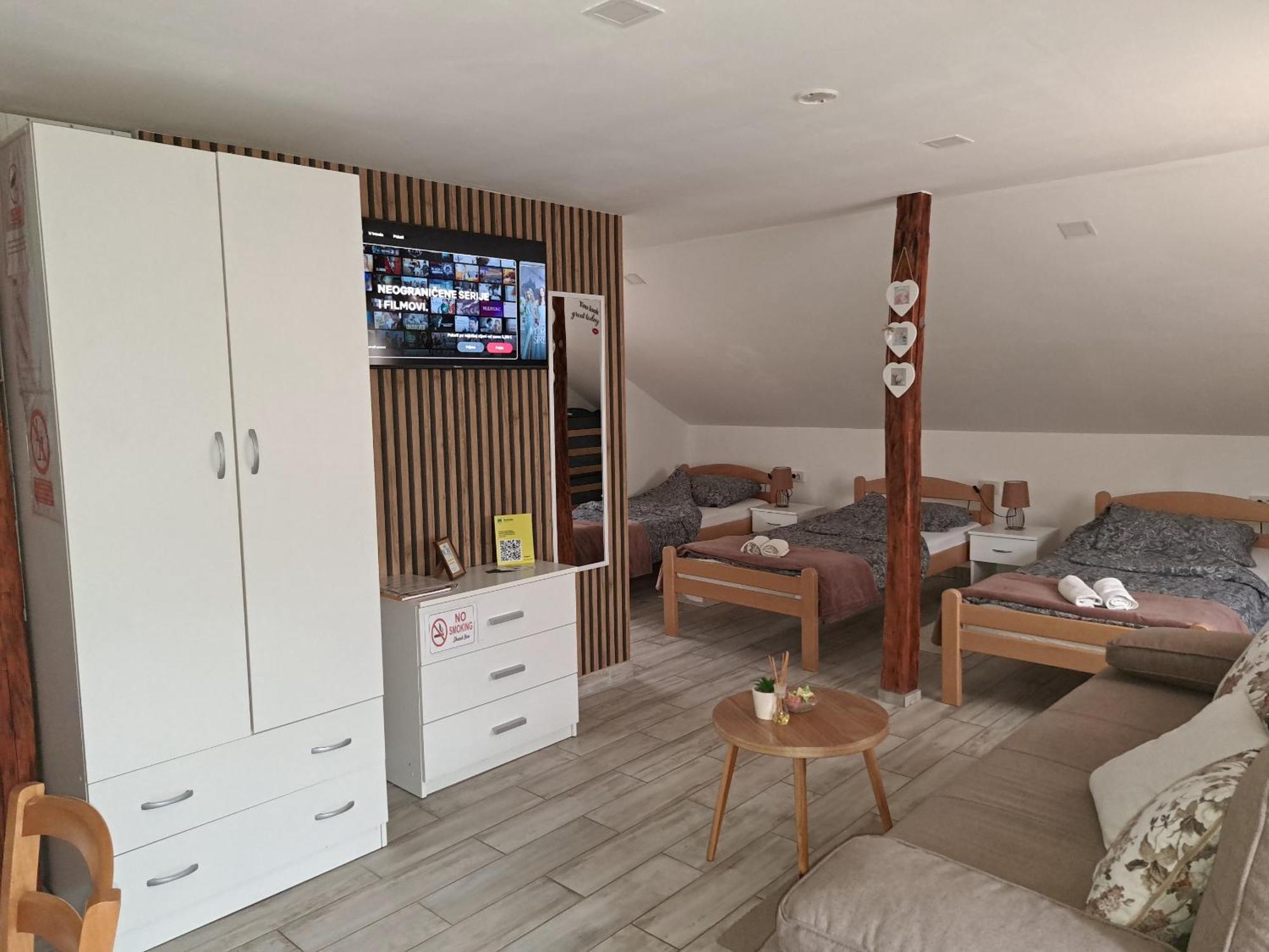 Studio Apartmani "Stimac" Garesnica ภายนอก รูปภาพ
