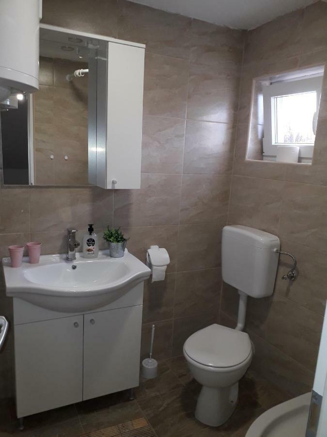 Studio Apartmani "Stimac" Garesnica ภายนอก รูปภาพ